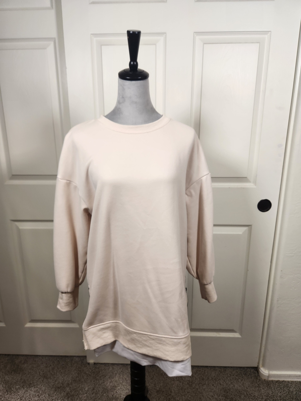 Women's Oversized Crewneck Sweatshirt - Light Cream